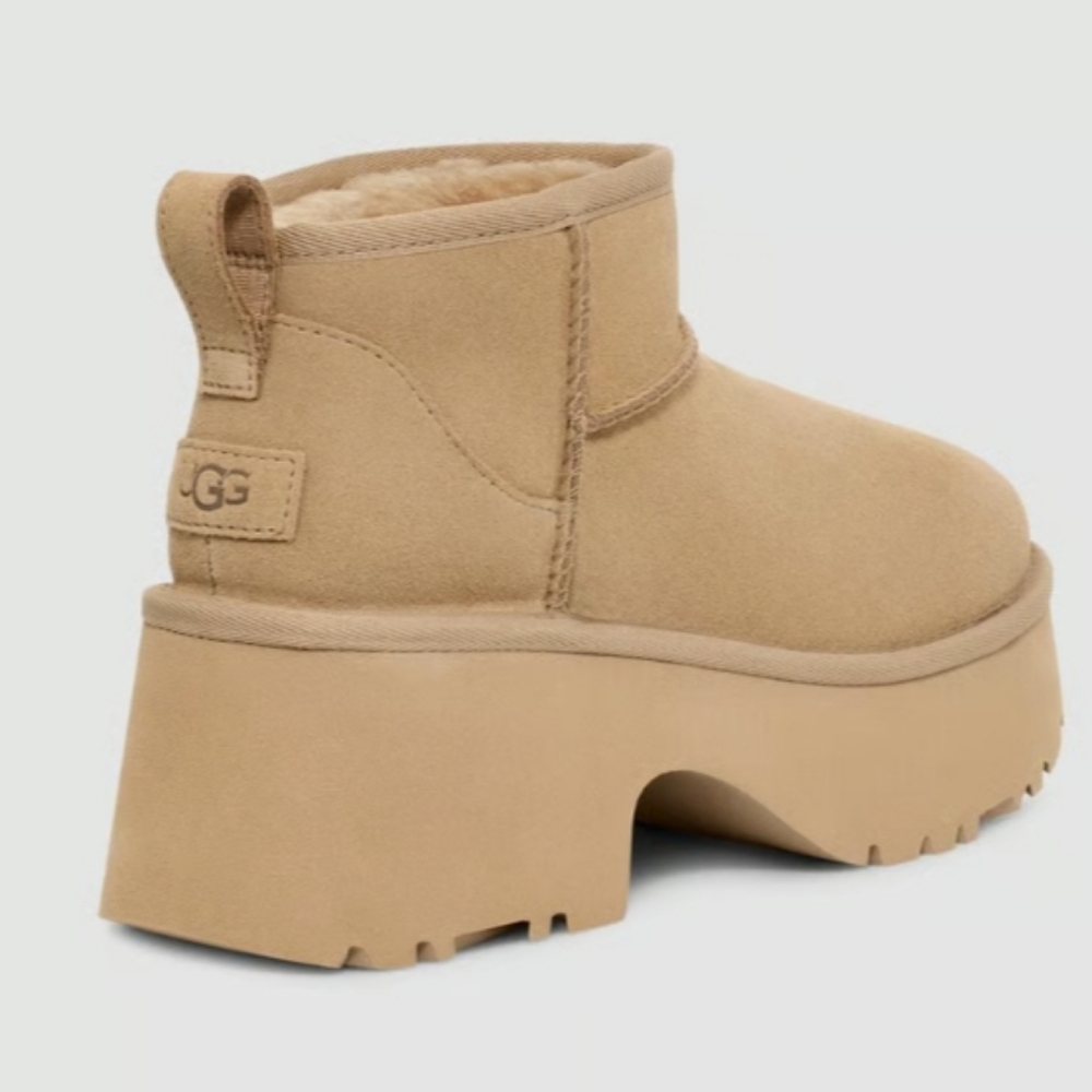 NEW UGG CLASSIC ULTRA MINI NEW HEIGHTS 3" PLATFORM BOOTS, WOMENS US 8